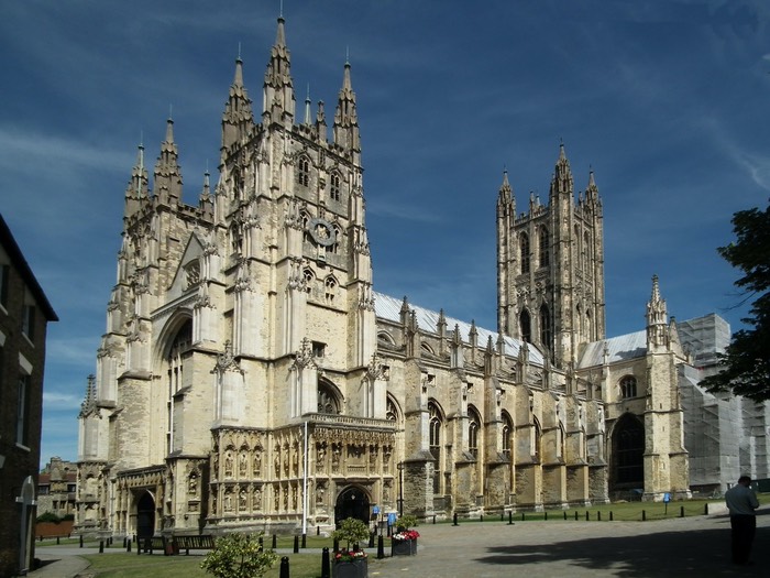 Canterbury_Canterbury_cathedral_01